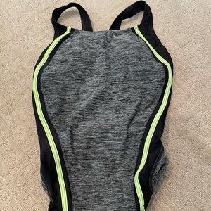 Speedo - women’s size 8, grey + yellow one piece swimsuit, used, good condition